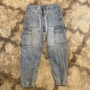 American Eagle Jeans With Tie